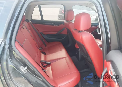 2013 BMW X1 Sdrive28I z USA, uszkodzony, nr VIN WBAVM1C50DVW42148